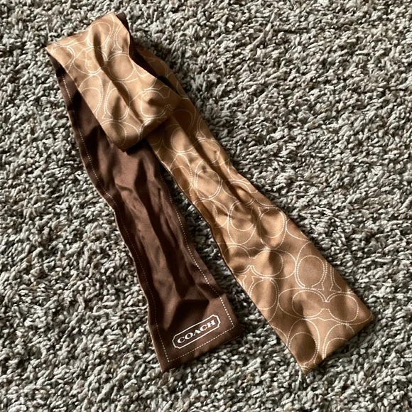 Coach Silk - tan/brown with signature logo, reversible - Picture 2 of 3